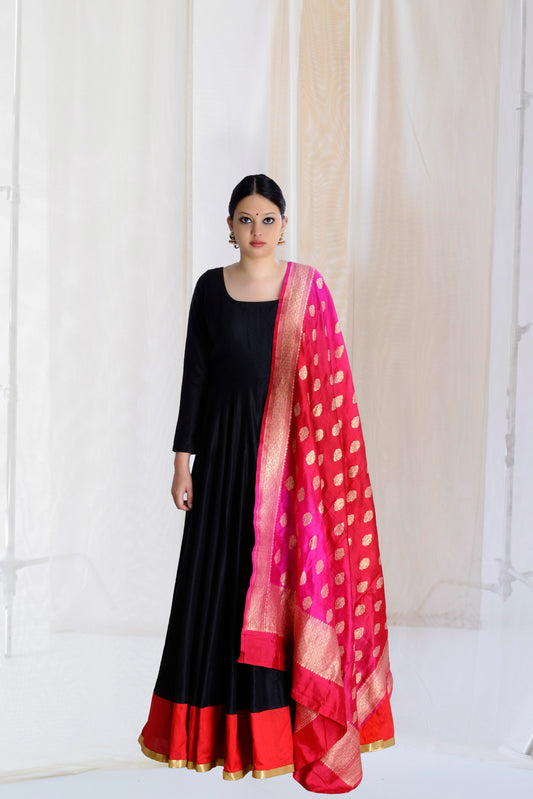 BLACK & CRIMSON KURTA SET